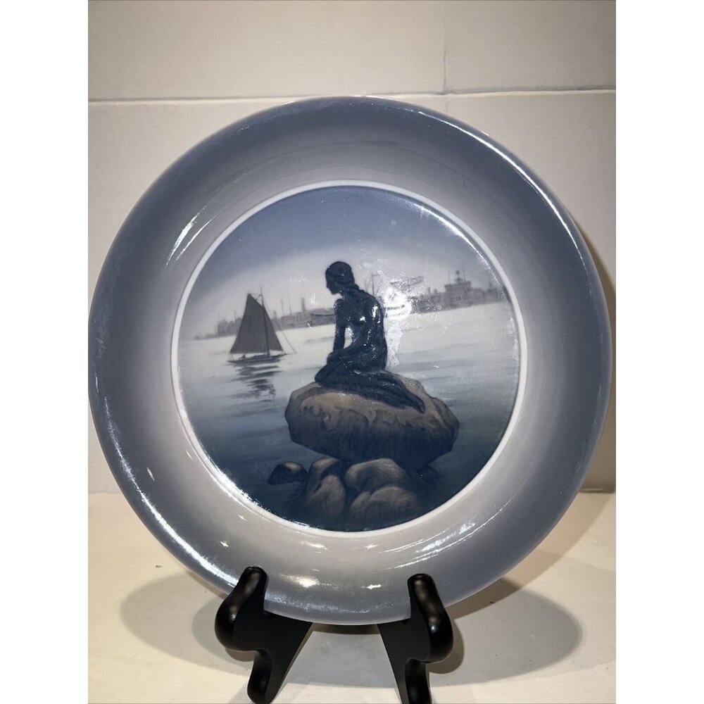 ROYAL COPENHAGEN LITTLE MERMAID LANGELINIE Vintage Porcelain SOUP VEGETABLE BOWL